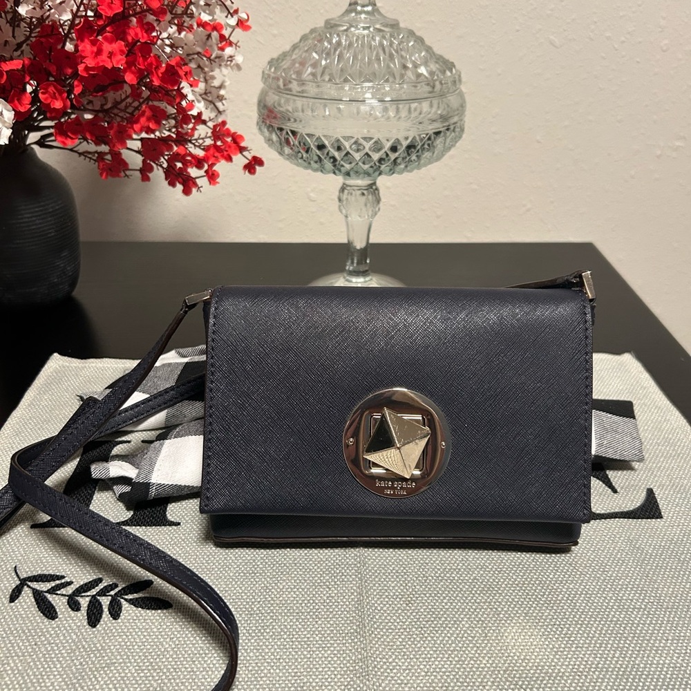 kate♠️spade Newbury Lane Sally Saffiano Leather Crossbody in Navy~Gold Accents